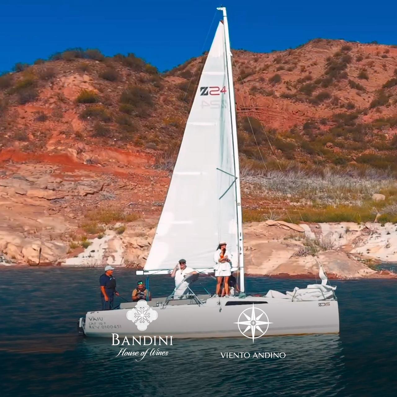 Velero Z24 navegando Potrerillos